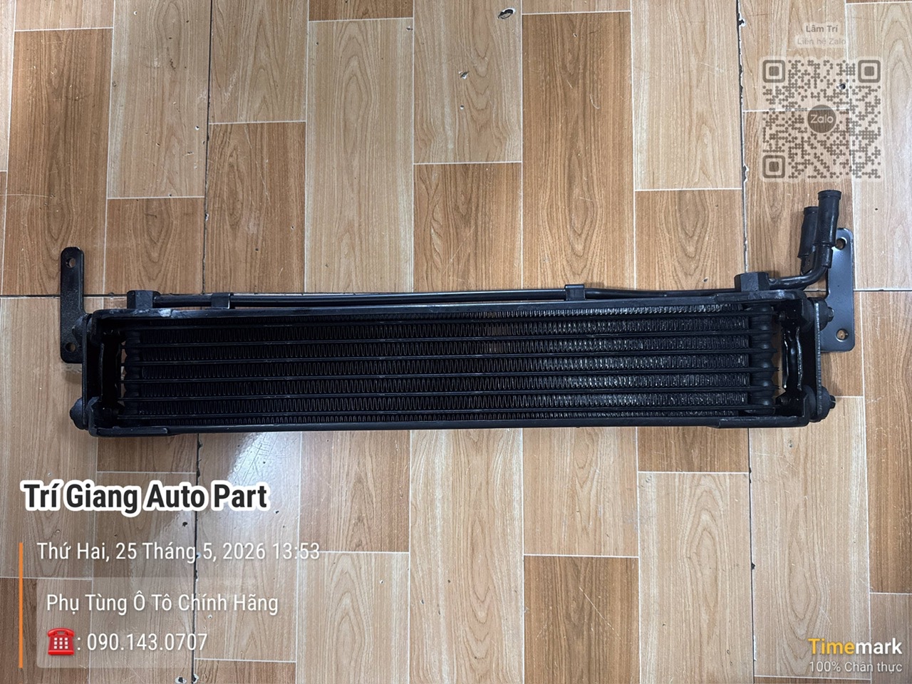 472347D500 Két Giải Nhiệt Nhớt Hyundai 15 tấn máy điện